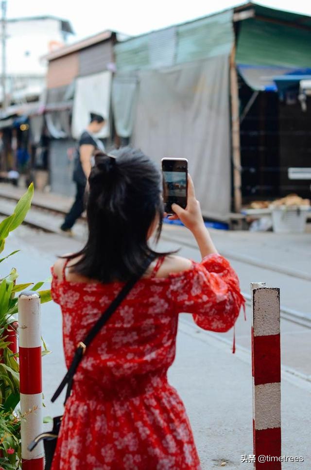 泰国地铁线路热门景点,泰国轨道沿线景点