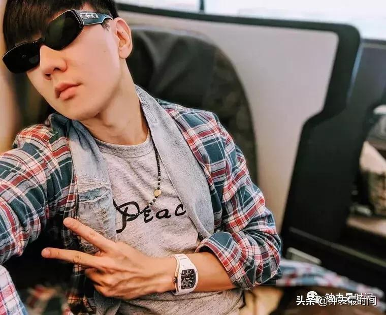 劳力士余文乐爱彼,林俊杰的劳力士手表