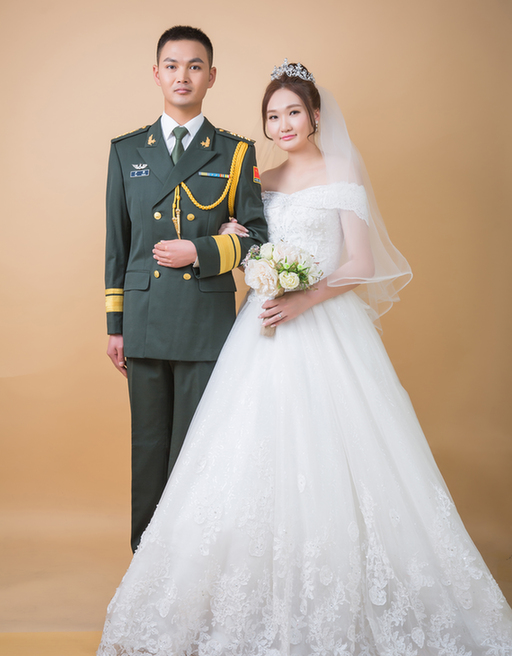 她深情告白远在边疆的丈夫：请放心，家里有我，你可心安