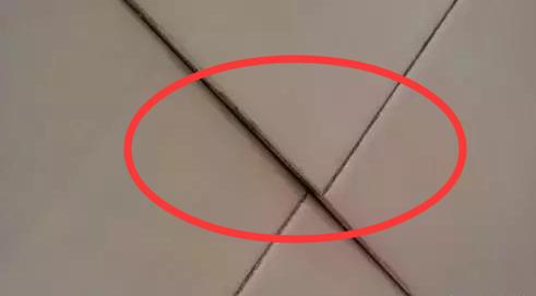 瓷砖敲起来空鼓但是看起来很牢固,瓷砖空鼓最好用什么办法解决