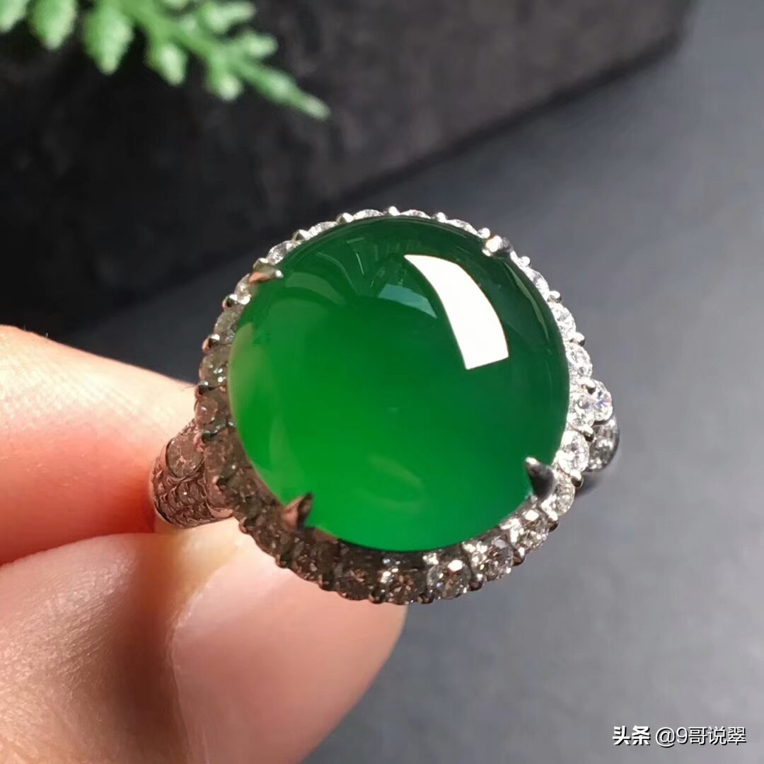 翡翠雕件有哪四大意境,翡翠雕件蝙蝠寓意