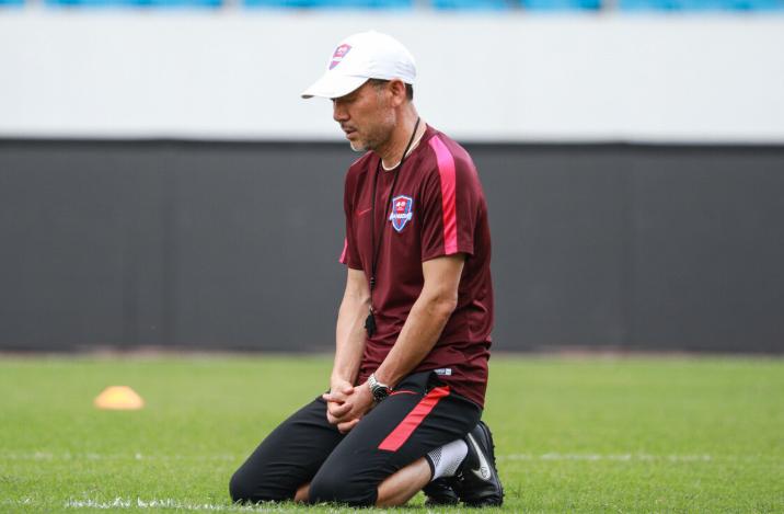 中性名掐断中超平民队血源，*血卖**求生陷恶性循环，未来路一片迷茫