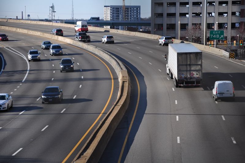 汽车取消限购权威分析 (汽车限购后汽车发展会受到制约吗)