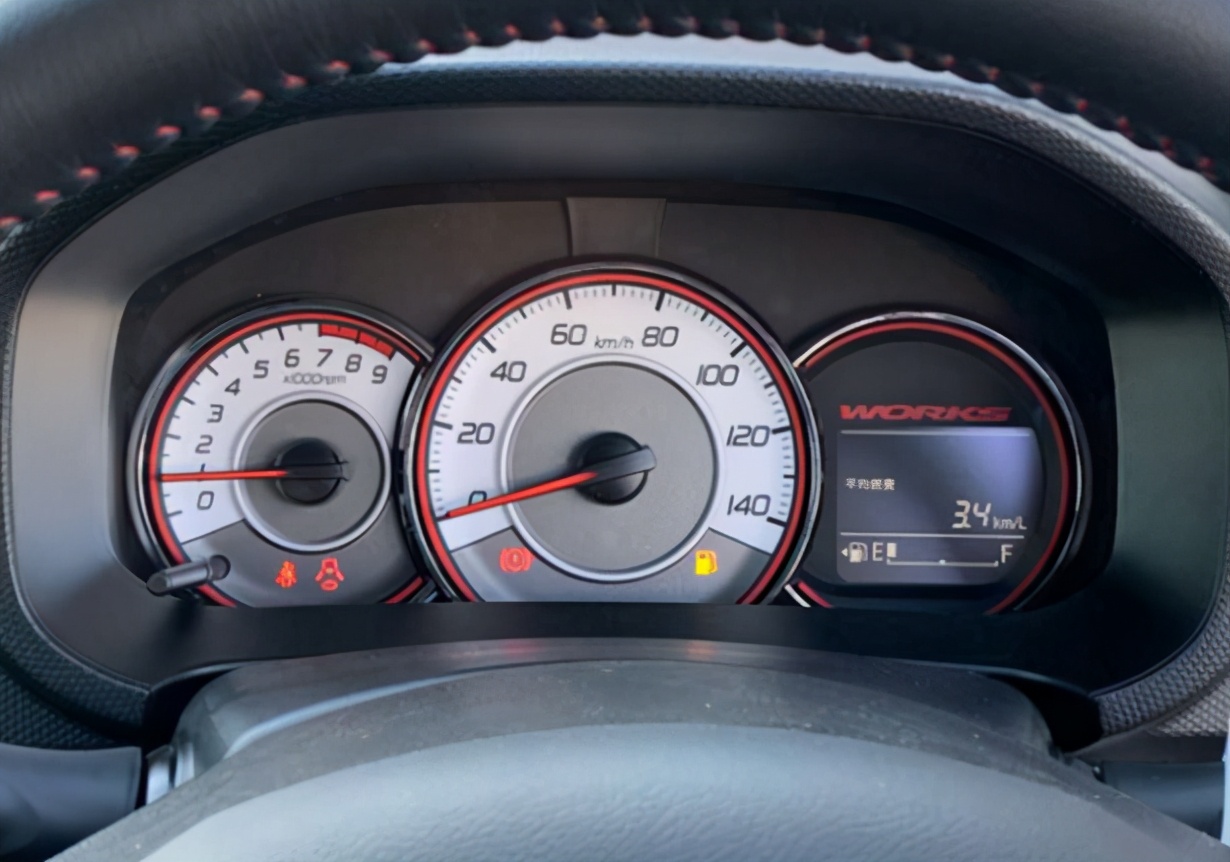 铃木小钢炮仅6万起,铃木小钢炮视频