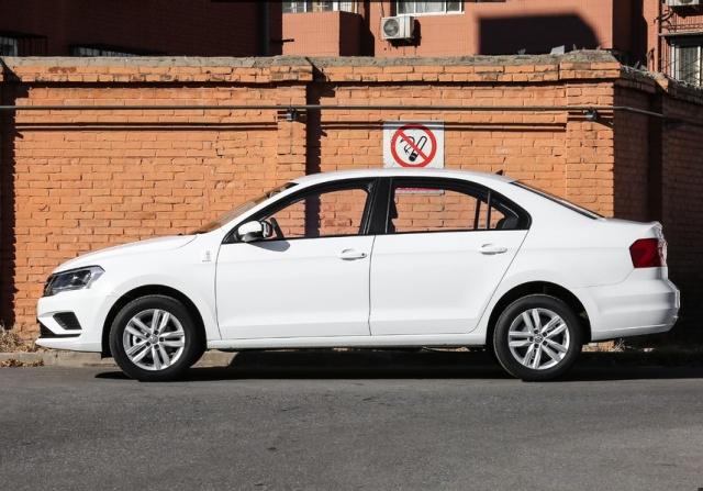 新捷达起步顿挫像供不上油,新捷达加速无力油门发闷