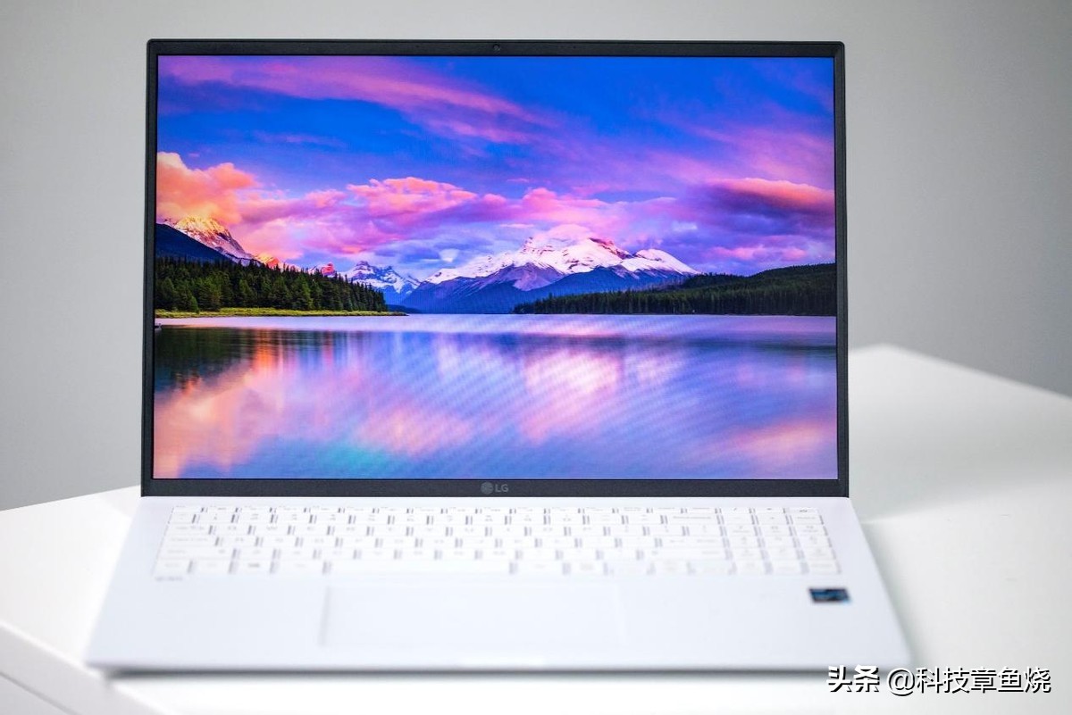 lg原厂显示器,lggram屏幕感受