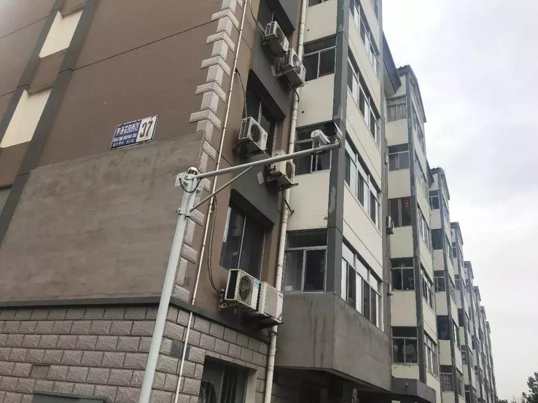 新划进光明中学的这个老小区，位置真好！还不贵