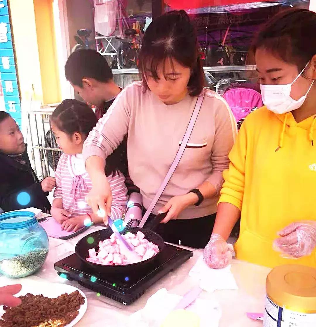 可瑞乐做的牛轧糖很甜心，有你陪伴的时光很幸福