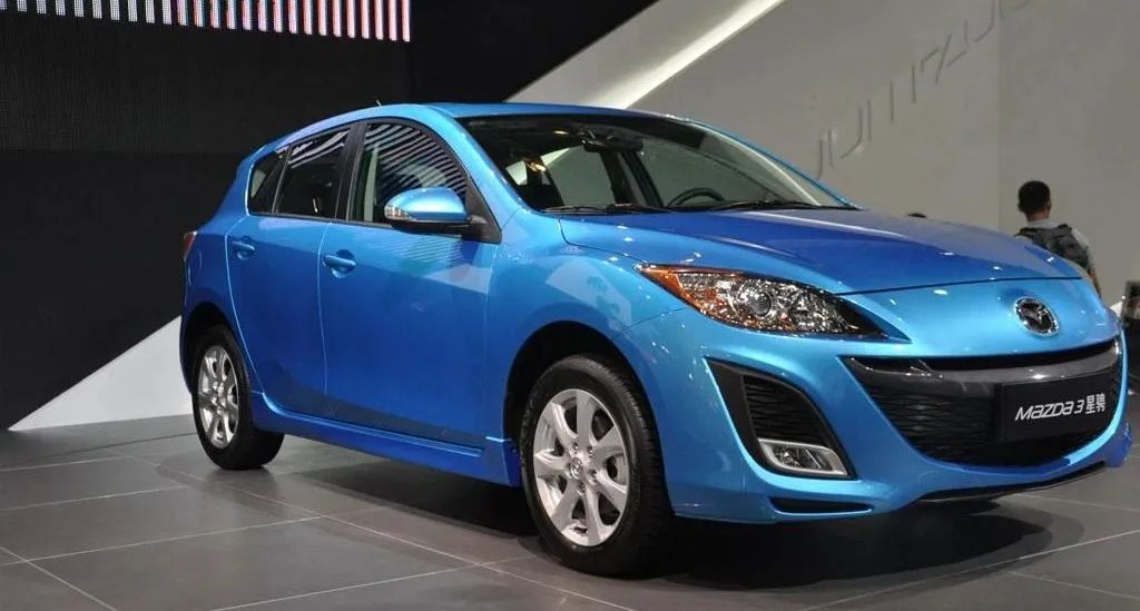 新款马3和老款的对比,保值率低的两厢车