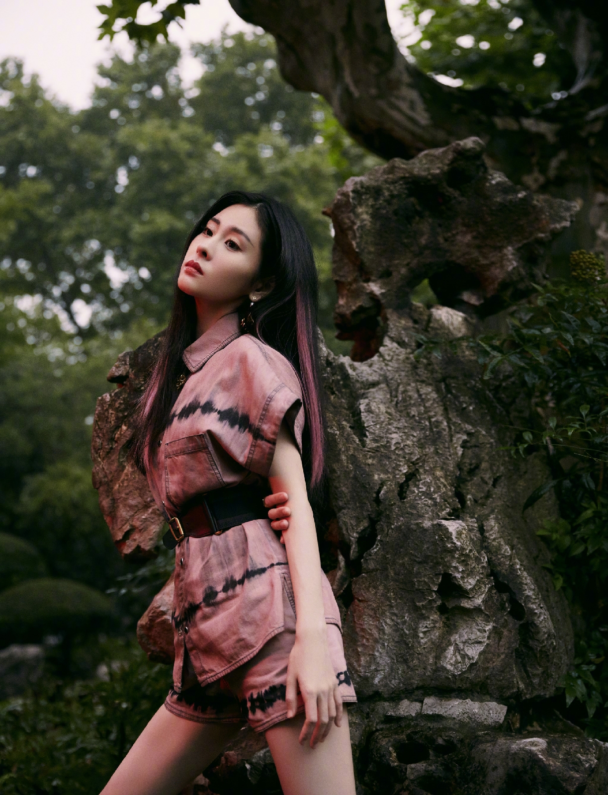 利用牛仔风格打造时髦气质,简约时尚休闲牛仔搭配