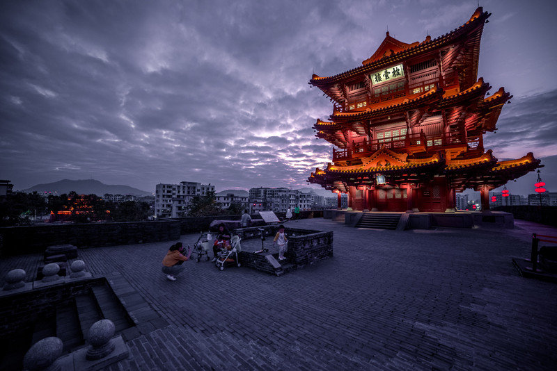 星湖冬日燃情，比落羽杉还要红的是什么？#我和湿地有个约会#