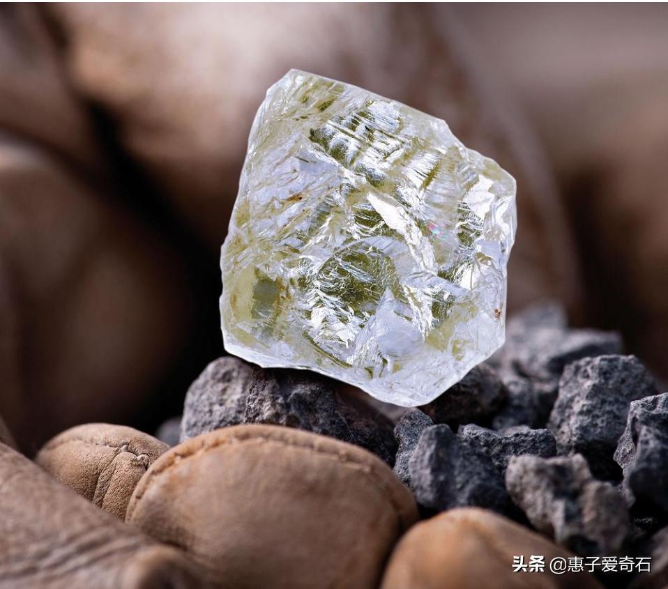 中国天然钻石图片大全,中国发现的天然最大钻石