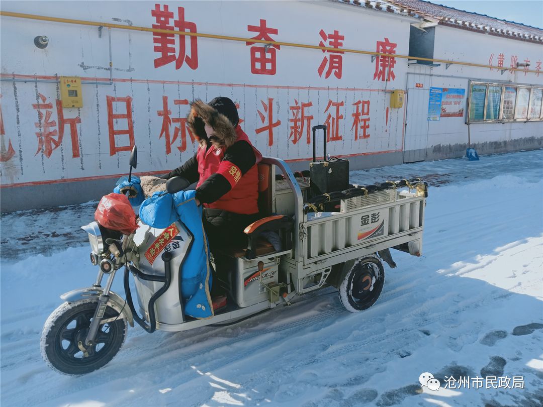 战疫勇担当巾帼展风采,致敬奋斗在战地第一线的巾帼英雄