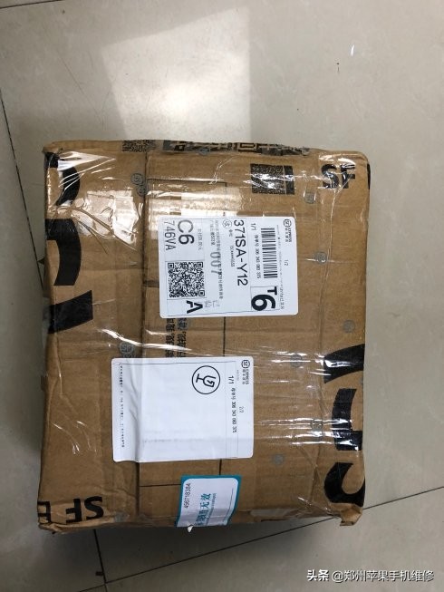 ipadair2屏幕有点触摸不灵,ipadair2不触摸屏幕失灵维修