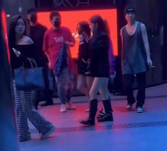 王思聪豪华酒吧,王思聪顶级酒吧