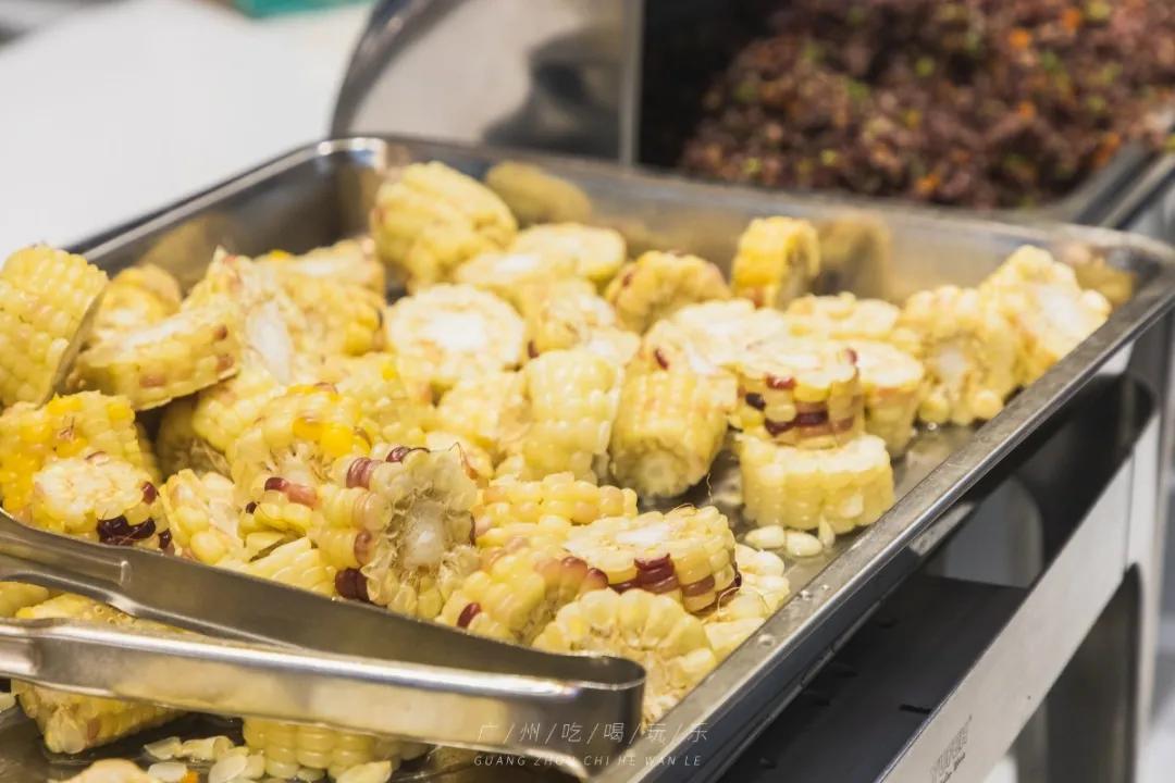 天平架素食自助餐,15元吃素食自助餐