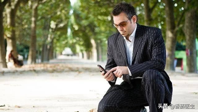 改善腰椎的十大坏习惯,不同姿势对腰椎的压力