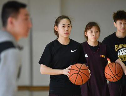 铁血英姿,八一女篮最新名单及照片