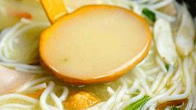 昆明老街附近哪家过桥米线好吃,昆明过桥米线百年老店哪家最正宗