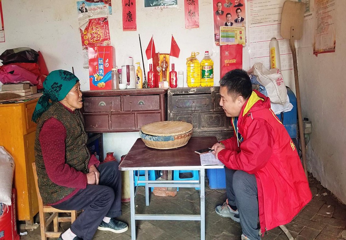 河南贫困先心病患儿获捐款500万,郏县联社捐款10万元资助贫困学生