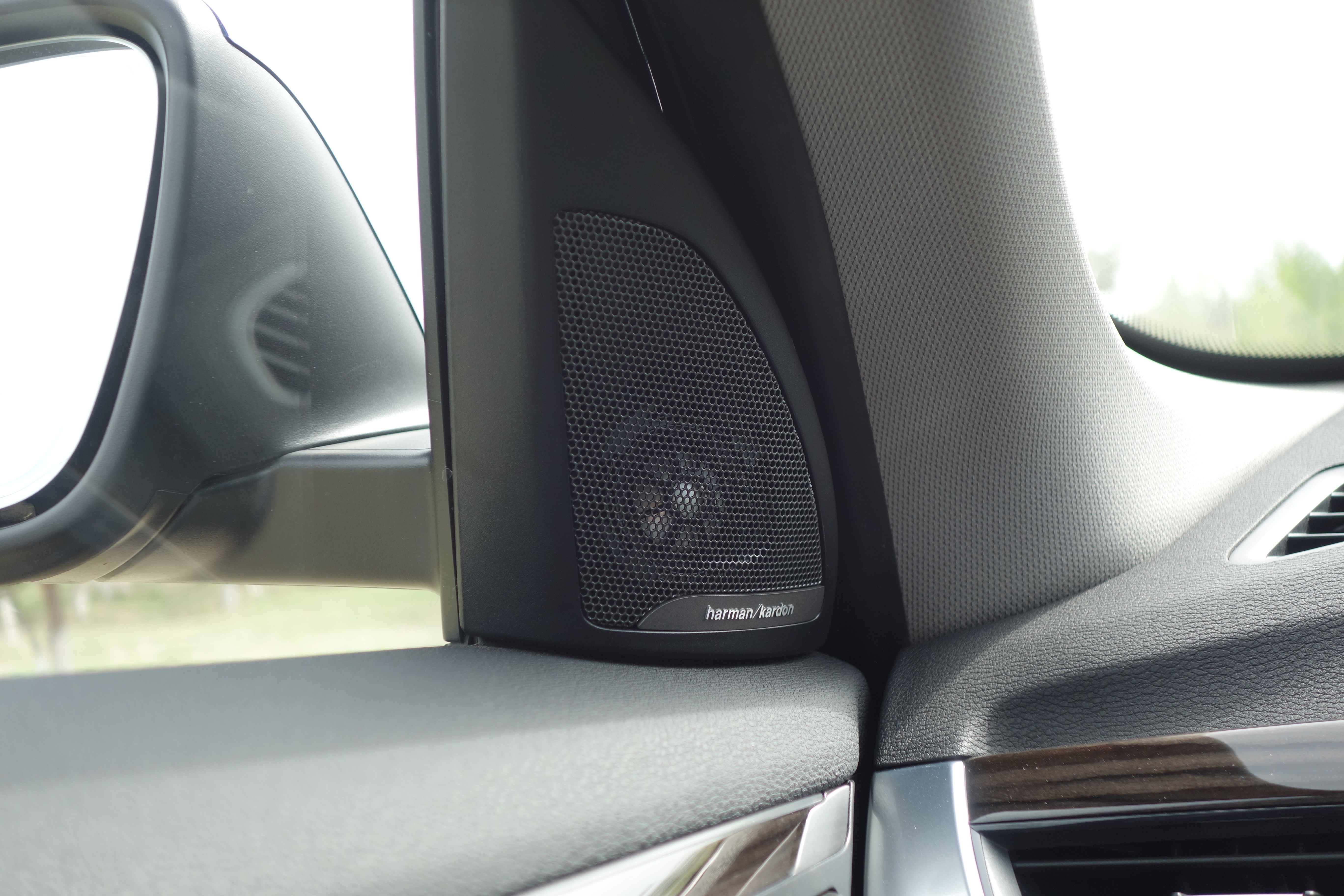 汽车音响品牌性价比高测评,汽车各个品牌音响适合听什么