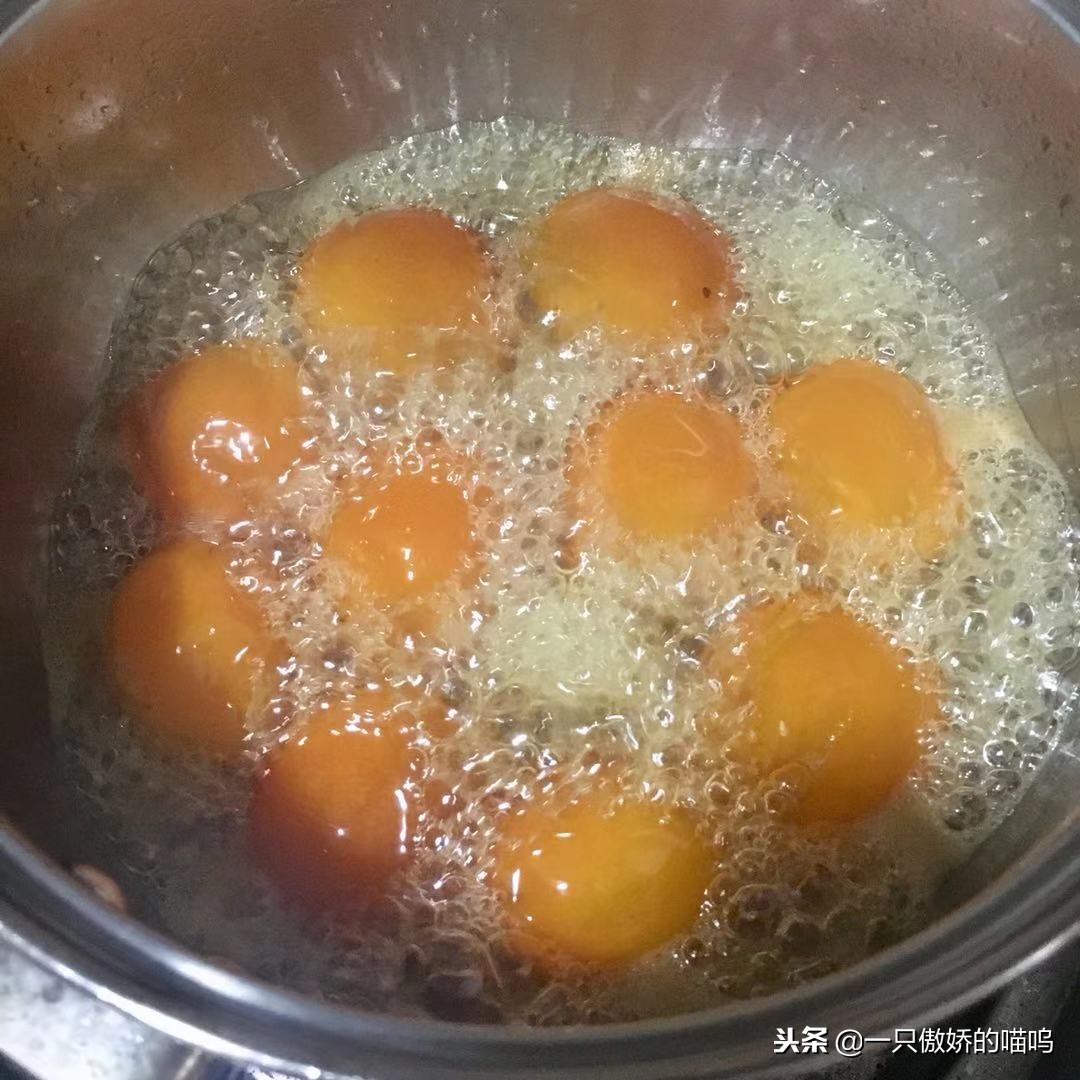 小孩子爱感冒咳嗽怎么按摩预防,宝宝感冒咳嗽的最佳食疗方法