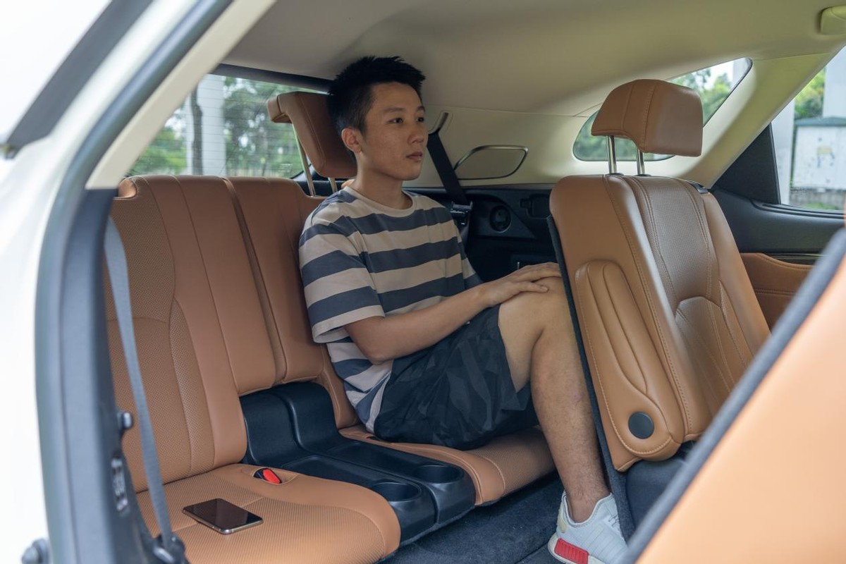 雷克萨斯rx450h试驾出售,雷克萨斯rx450hl七座深度测评