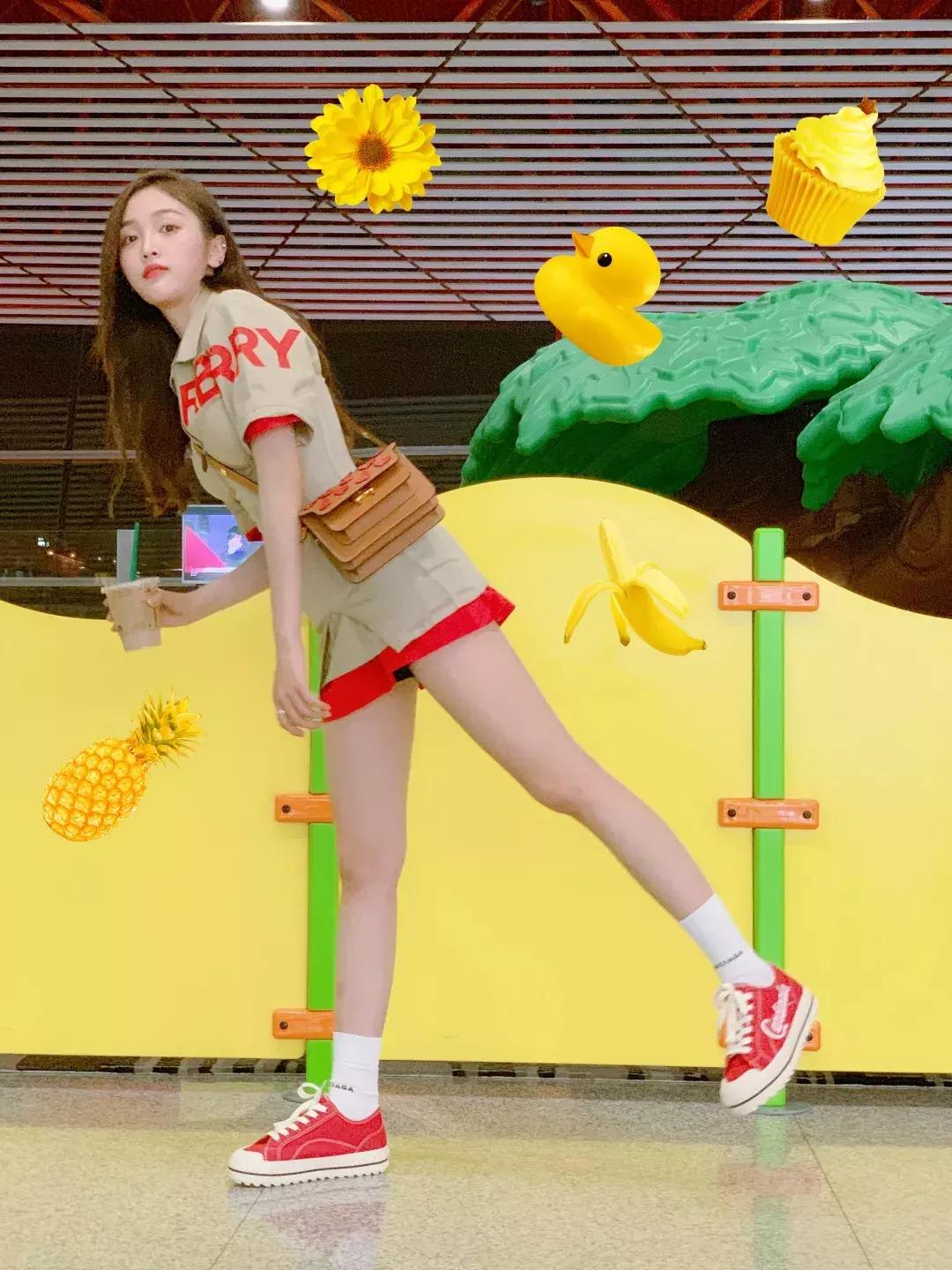 杨紫穿李现的衬衫,杨紫李现蓝卫衣