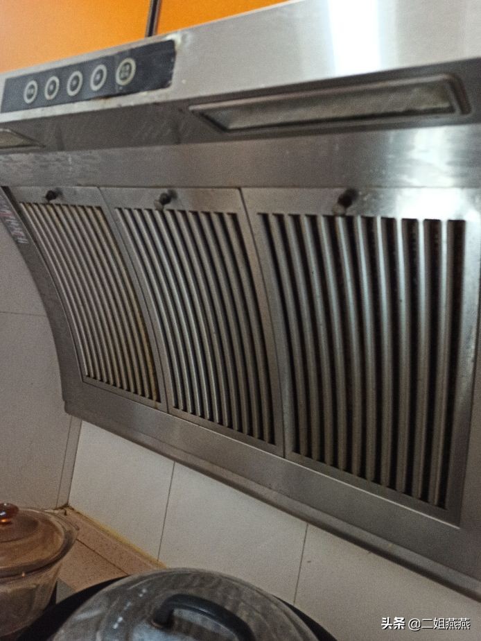 洗油烟机生活实用小妙招,小窍门大全如何洗油烟机