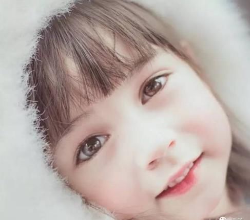 日常生活中眼睛发生肿胀，应如何解决？下面这三方面要注意！