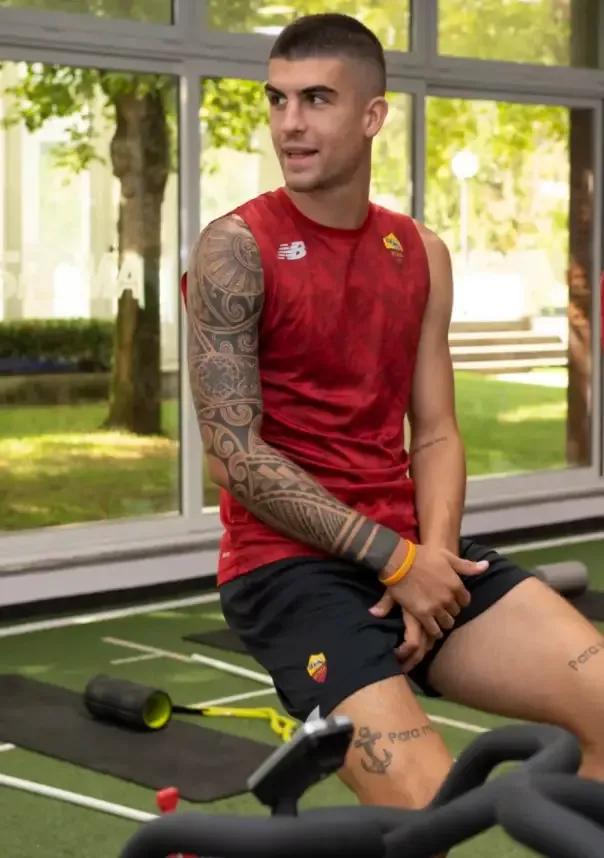 守得住寂寞才能留得住繁华,受得住繁华耐得住寂寞