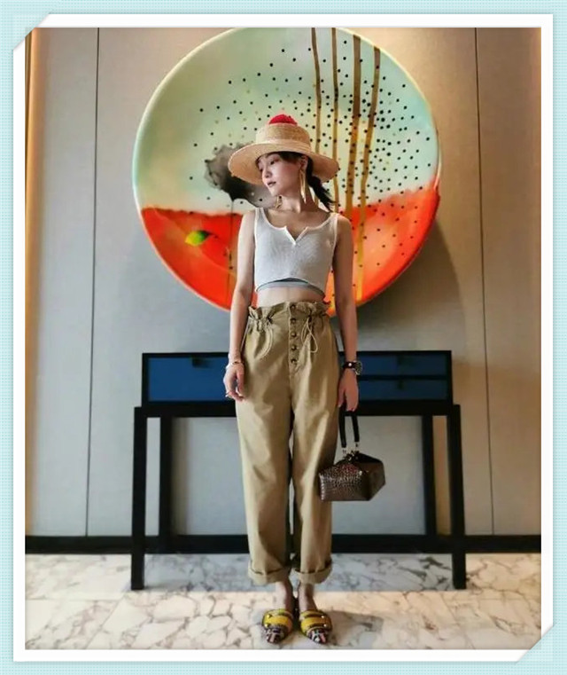 150小个子真的不适合穿平底鞋,小个子穿平底鞋怎么搭配衣服