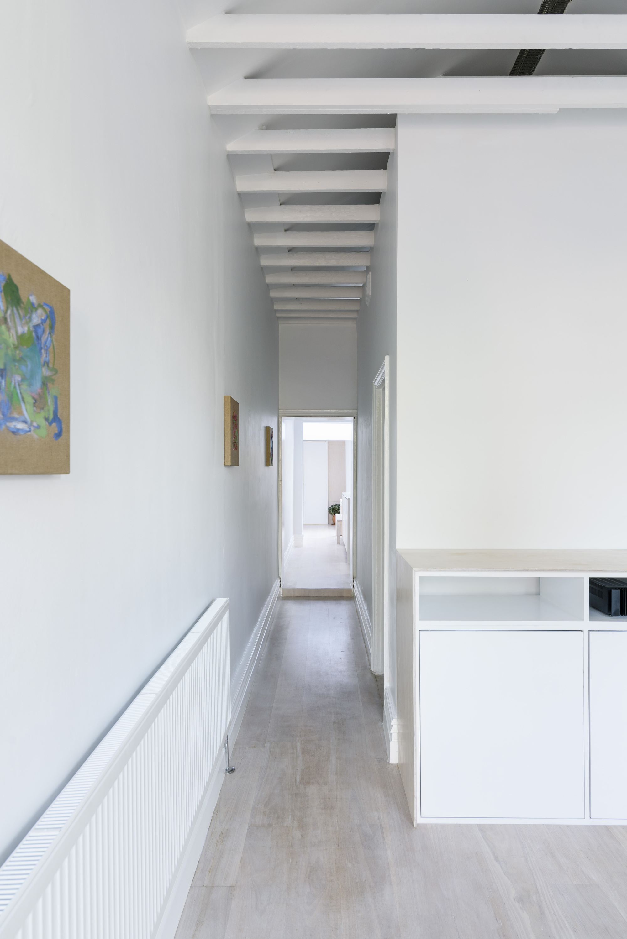 CurtainCottage，直线式灯光流转的英伦式小屋ApparteStudio