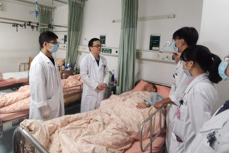 老人肺部感染被下病危,六旬大叔肺部感染