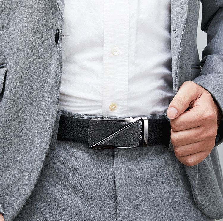 女人看包男人看腰的含义,女人看腰男人看肩