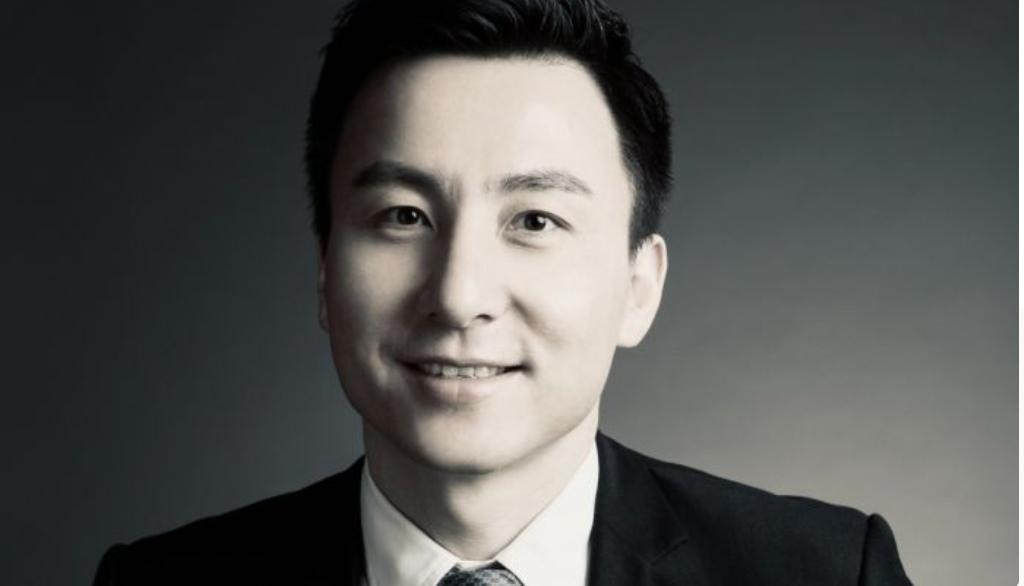 42岁加拿大华人建筑师踢球猝死!留下*女幼**妻子年迈父母无尽悲伤