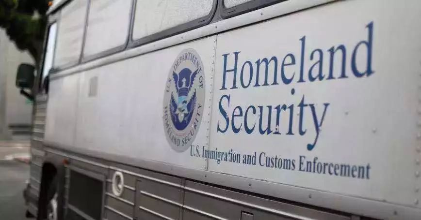 美国禁止了哪几个大学留学,哪几所大学被美国列入黑名单