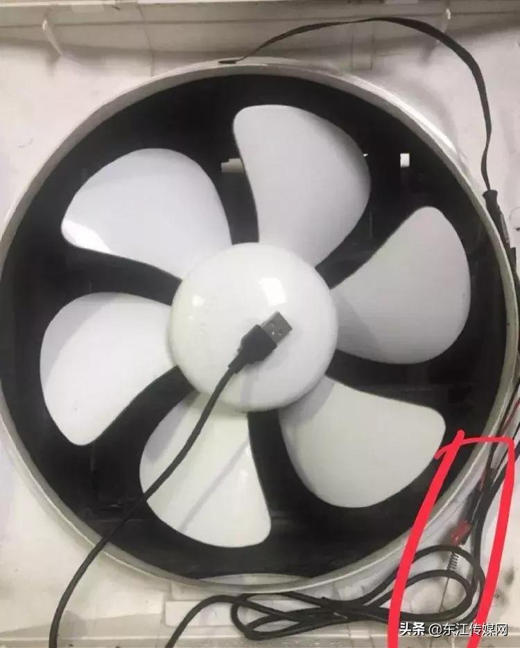 女子洗完澡后发现针孔摄像头,女孩洗完澡发现针孔摄像头