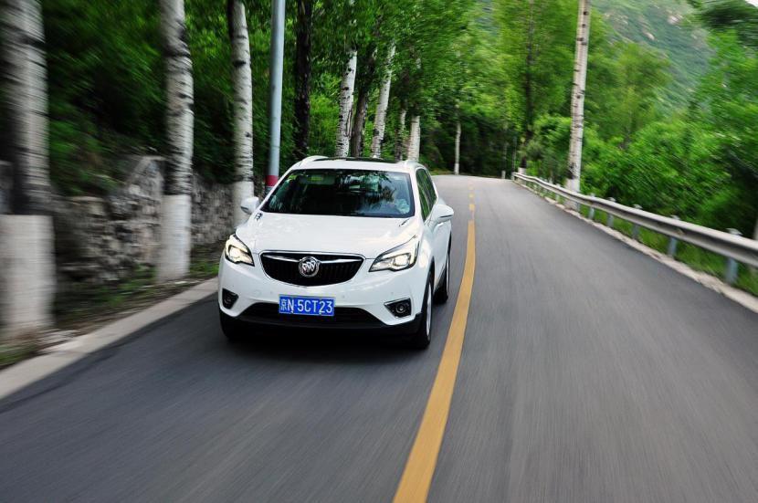 内饰豪华动力平顺，深度体验昂科威20T