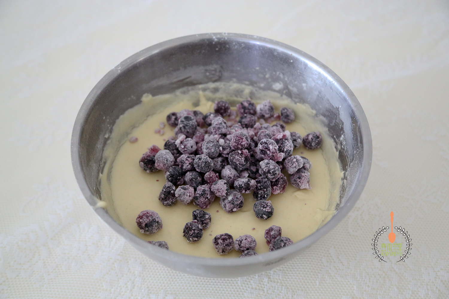 星巴克卖15一个，花同样钱自己动手做了8个，一次过足瘾，随便吃