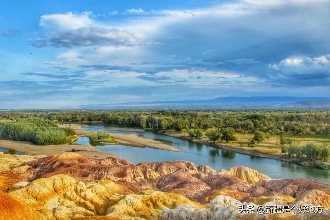 收藏!*疆新**60个“网红”打卡地都在这里