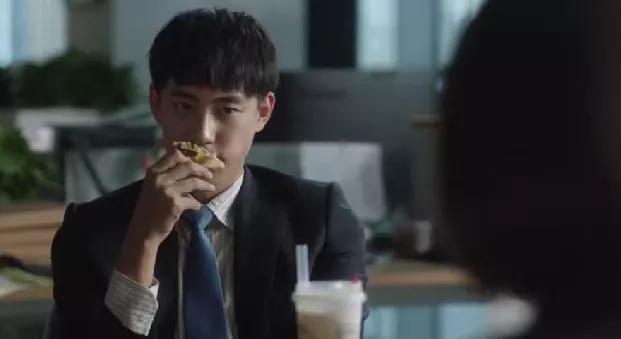 这3个男人，被骂上热搜的“渣男”，出自《3十云尔》里的男性脚色