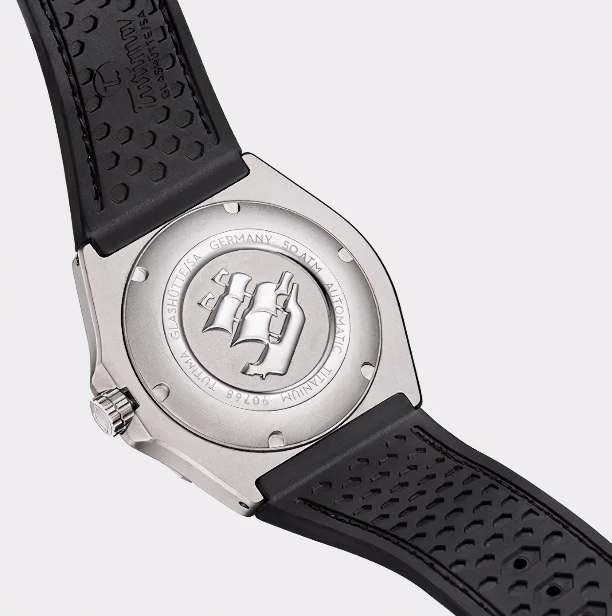 浪琴好还是万国表好,浪琴的手表好还是万国的好