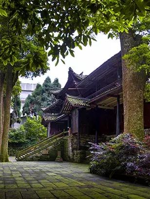 峨眉山最后一段路要多久,峨眉山4月免费