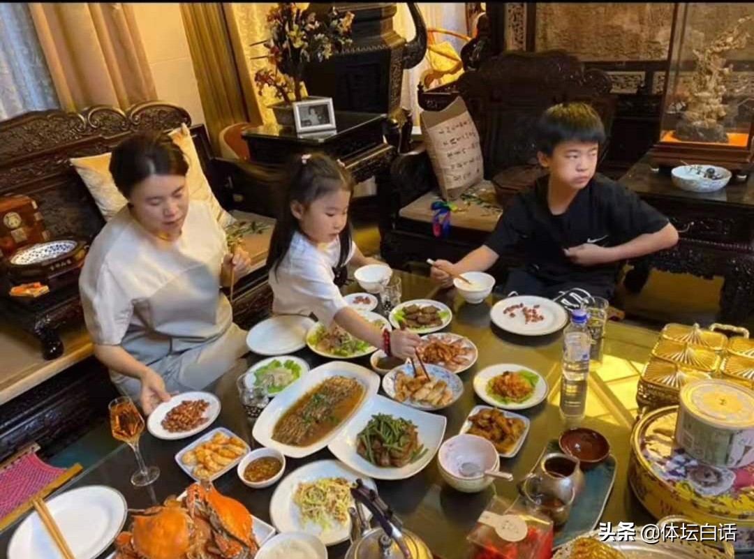 原女排队员杨昊的丈夫,中国女排杨昊老公