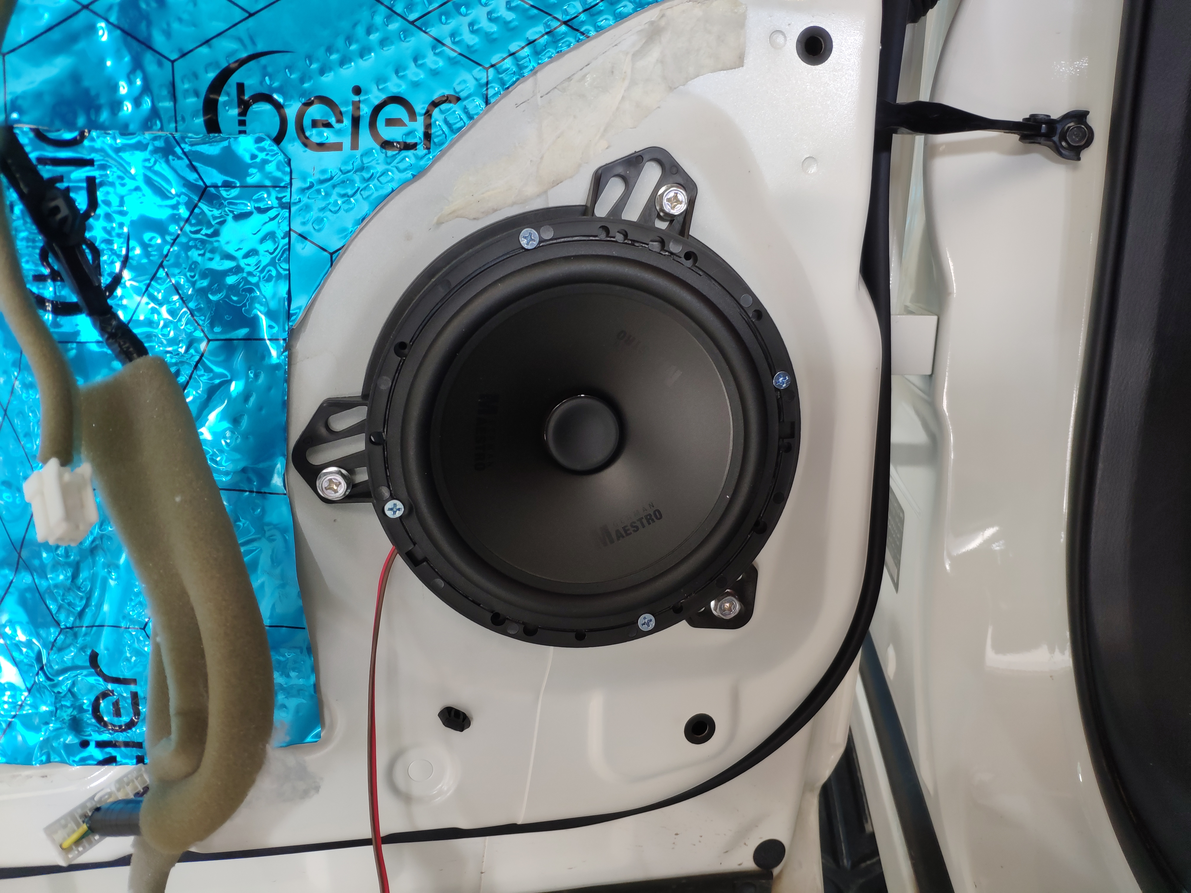 途乐改装音响高速测试,途乐音响改装最新方案