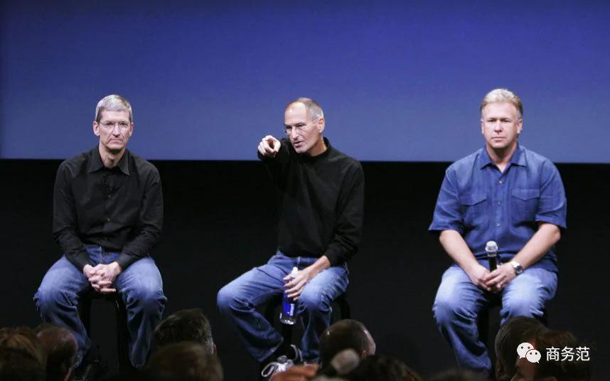 雷军破发穿破洞牛仔裤，为什么牛仔裤是互联网大佬标配？