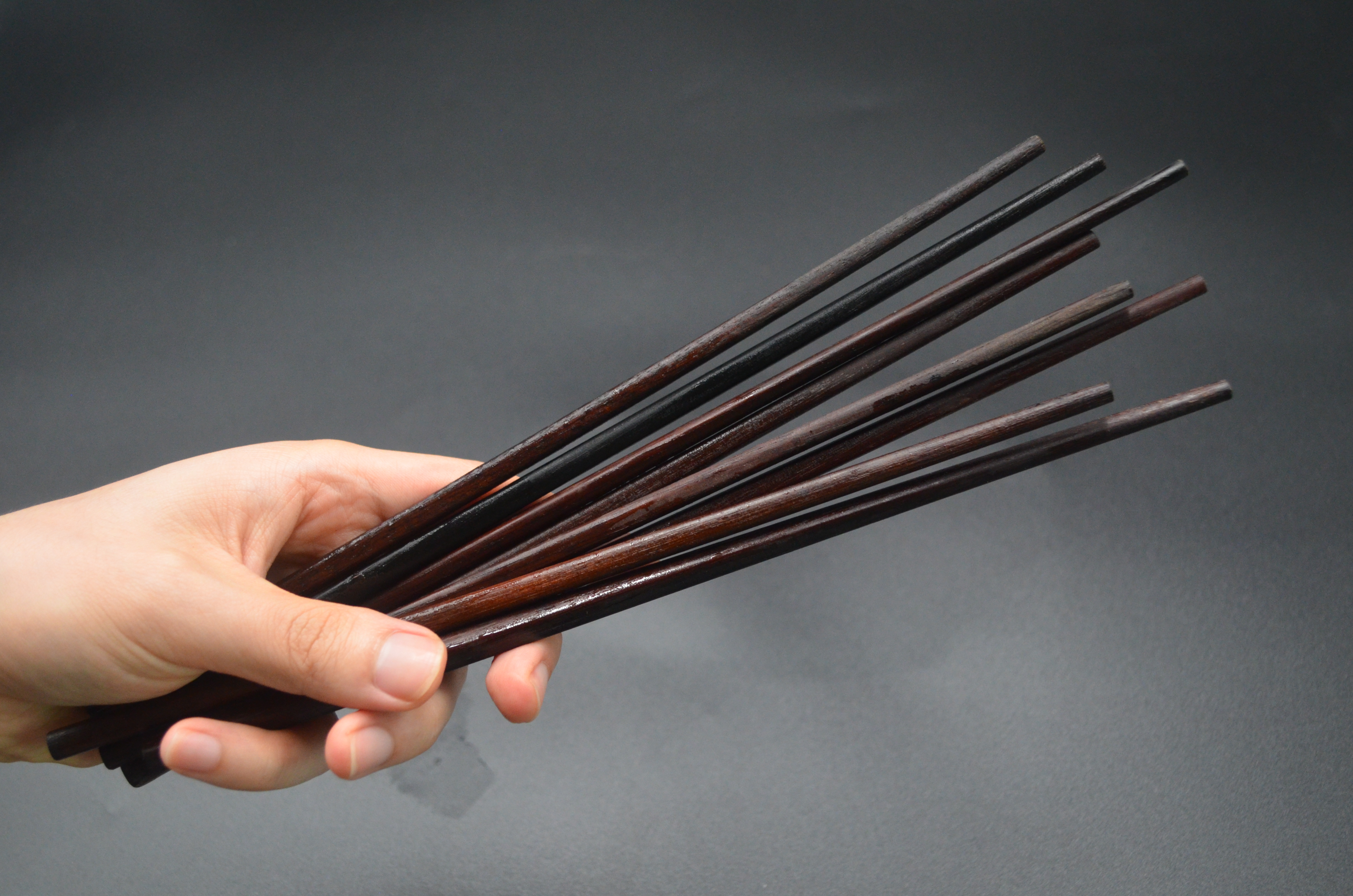 经常用筷子的要留意，现在知道为时不晚，尽早叮嘱家人，太重要了