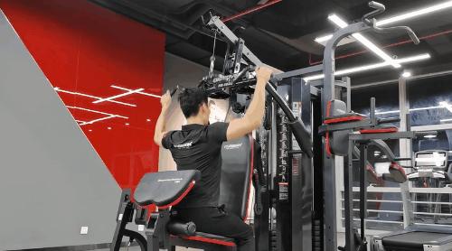 健身房健身器材训练全套,健身房肌肉训练器材视频