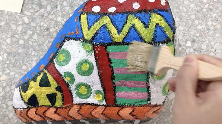 捡到了的石头别扔也许是陨石,捡到这些石头千万不要扔价值连城